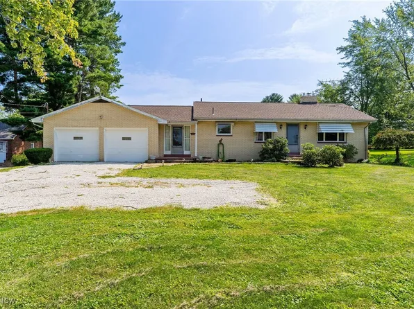 886 State Route 7 SE, Brookfield, OH 44403