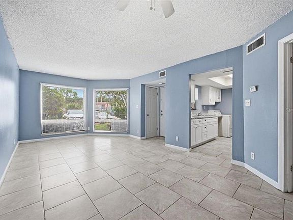 4th image of 2628 LEMON TREE LANE #6C