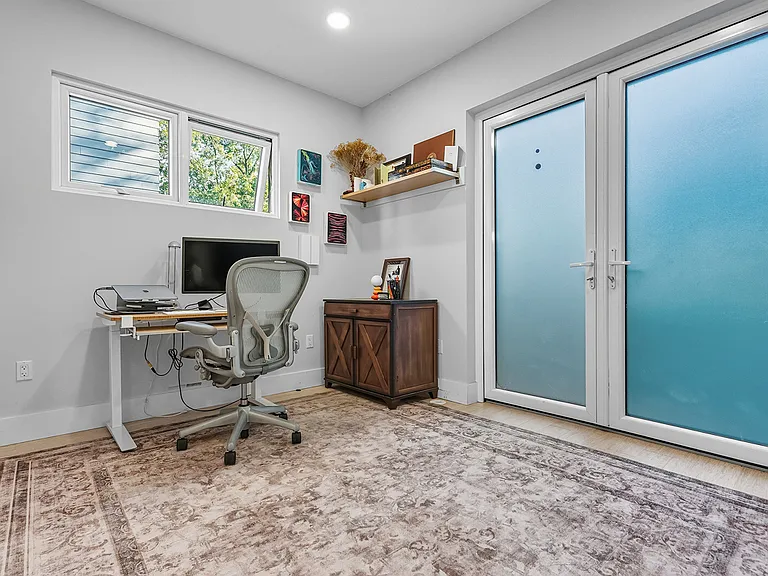 5454 Black St — Photo 11