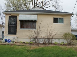 17209 Lipton Ave, Cleveland, OH