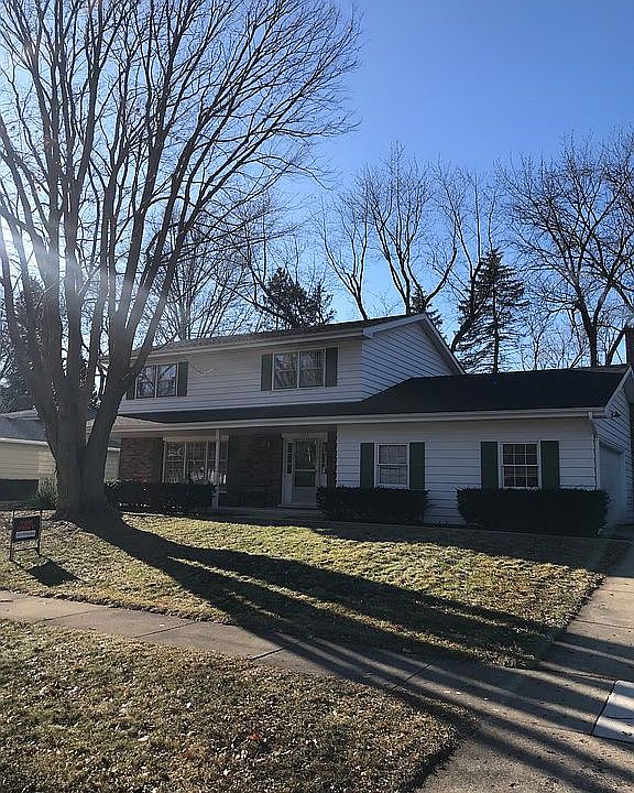 4 bedroom colonial