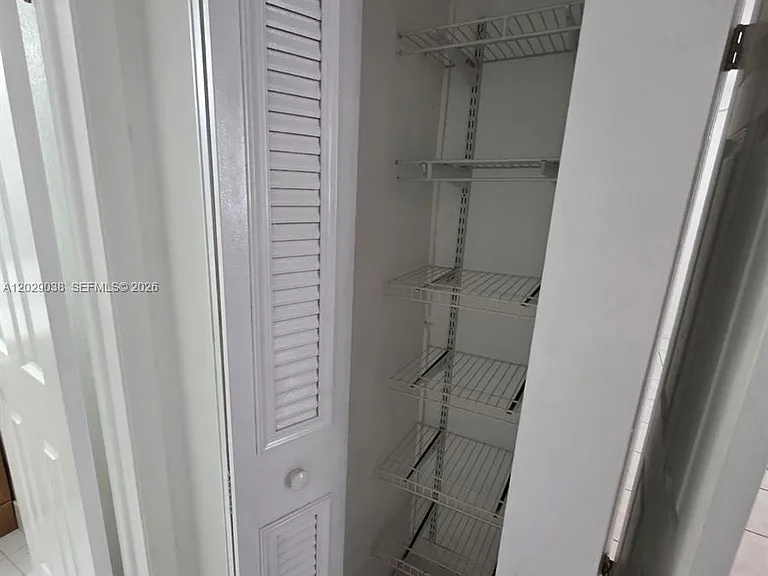 14201 N Kendall Dr #212-D — Photo 51