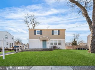 7426 Collins Ave, Pennsauken, NJ 08109