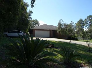 677 SE 4th Ave, Melrose, FL 32666
