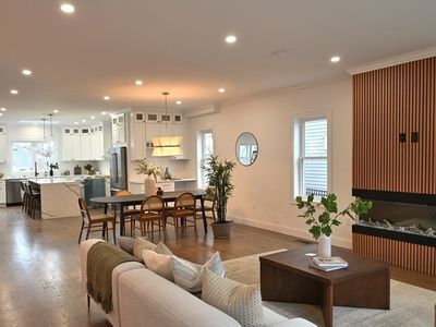 28 Chester Ave, Medford, MA, 02155