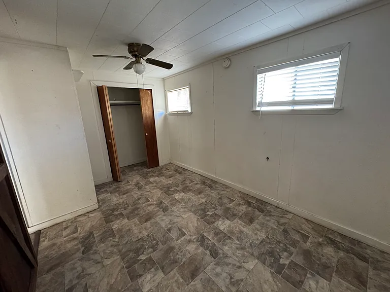 614 Fahey St — Photo 11