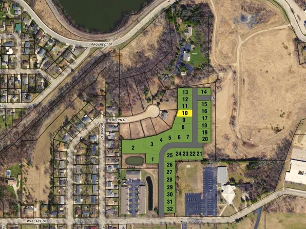 382 Farmhouse Ln #10, Combined Locks, WI 54113