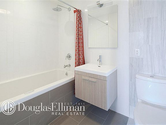 4th image of 94 Grand Ave APT 3K