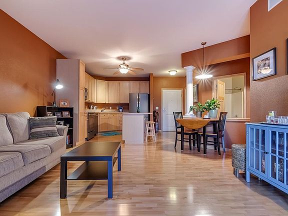 4th image of 1800 Graham Ave Unit 209