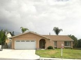 2817 Orange St, Highland, CA 92346