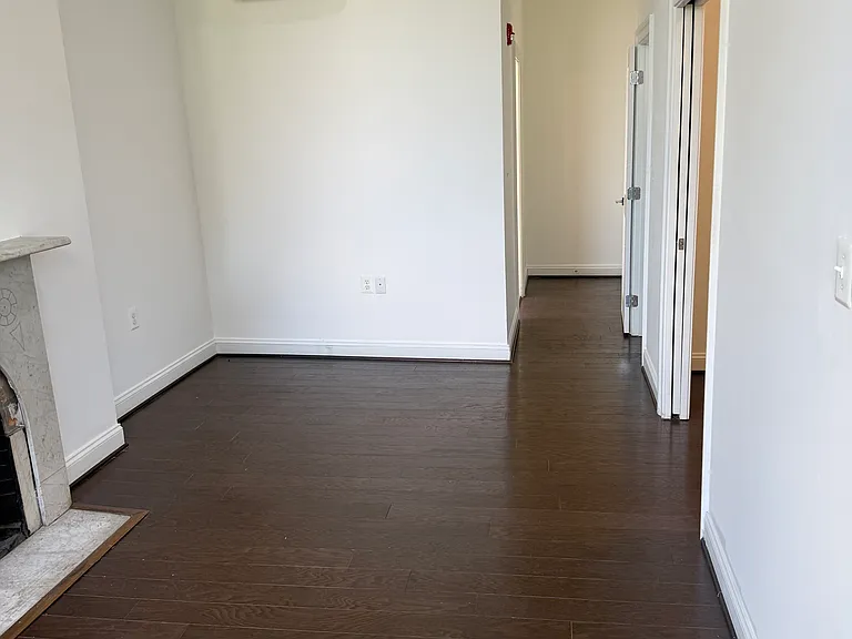1200 Saint Paul St — Photo 11