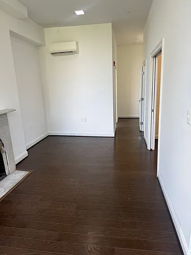 1200 Saint Paul St Photo 1