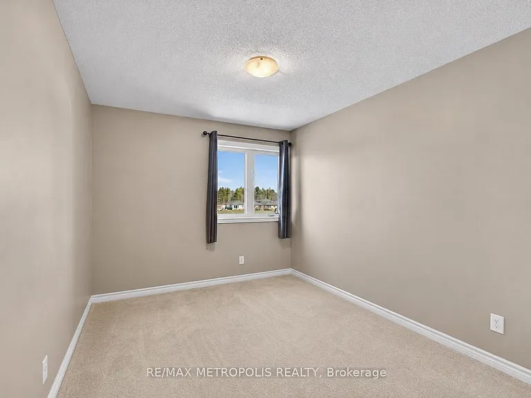1276 Atkinson St — Photo 22