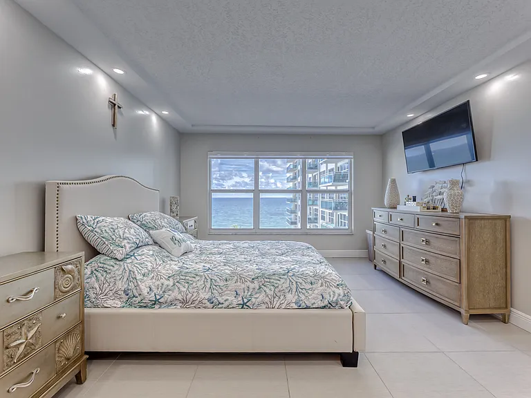 3900 Galt Ocean Dr #712 — Photo 5