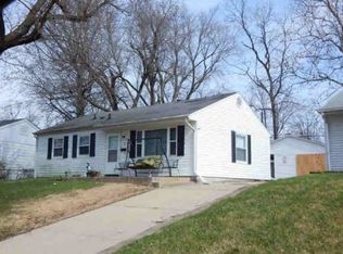 12 6th Dr, Decatur, IL 62521