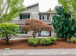 12140 SW Orchard Hill Way, Lake Oswego, OR 97035