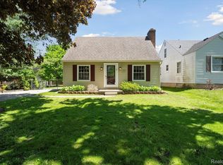 1533 S Harvey Ave, Westland, MI 48186