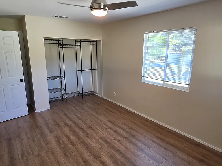 819 Cambon Cir — Photo 29