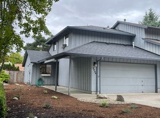 7946 SW Skyhar Dr, Portland, OR 97223