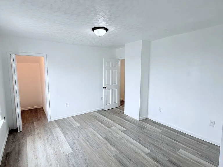 1003 Wayne Ave — Photo 11