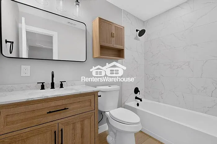5306 Vincennes Ct — Photo 24