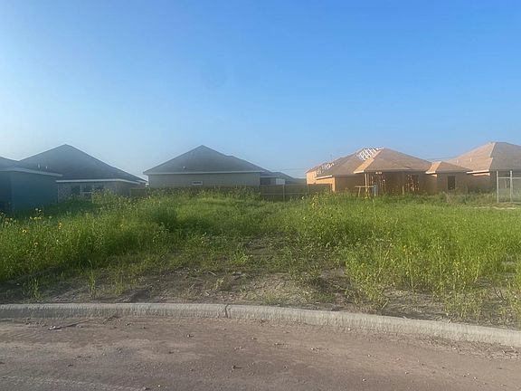2nd image of 5209 Trinity River Cir