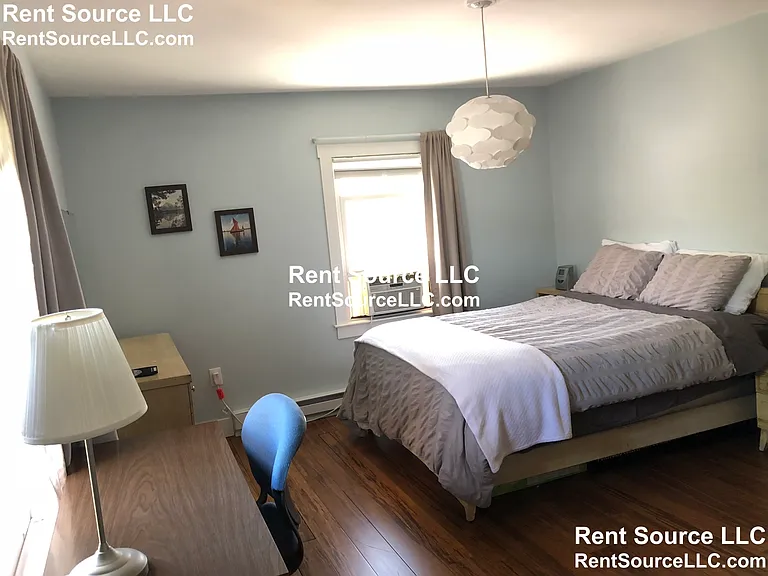 17 Everett St #B — Photo 8