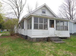 312 Fulton St, Buchanan, MI 49107