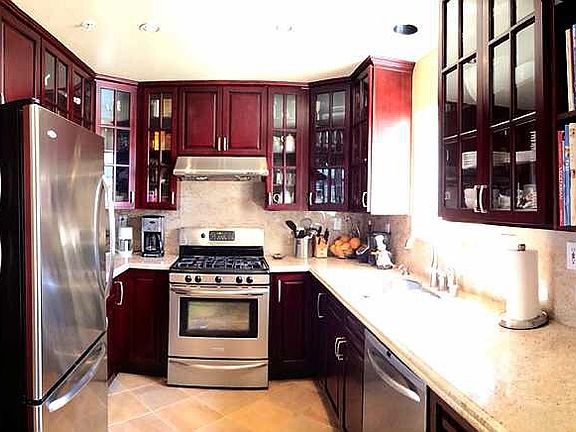 2nd image of 5335 Welland Ave
