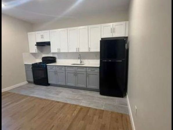 65 S Harrison St #4R