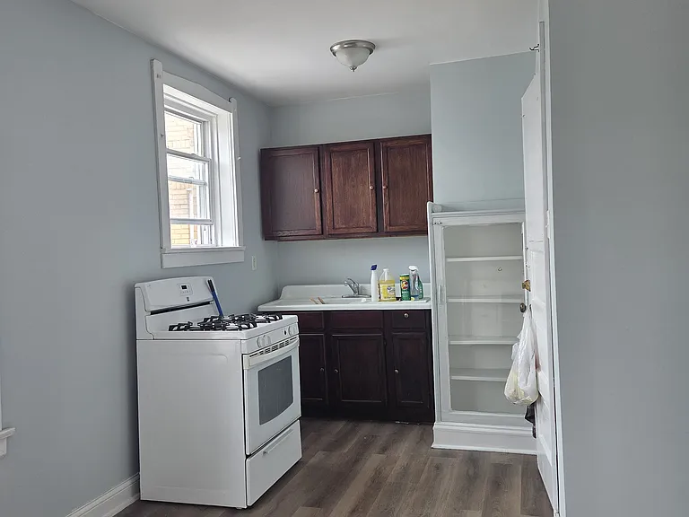 2414 N California Ave #2 — Photo 9