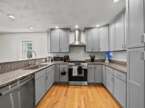 55 Cherry St #1, Chelsea, MA 02150