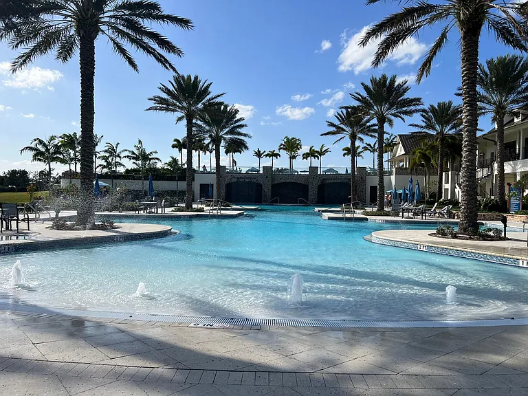 RESORT STYLE POOL W BEACH ENTRY