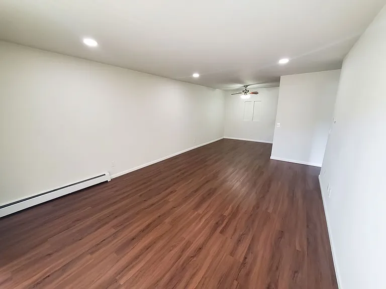 Nakoma Heights Apartment Homes — Photo 19