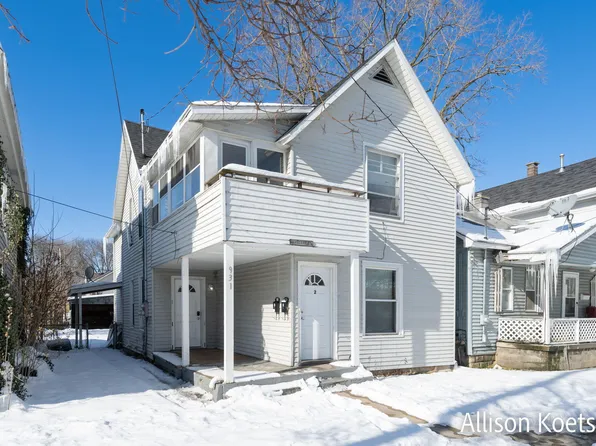 931 Davis Ave NW, Grand Rapids, MI 49504