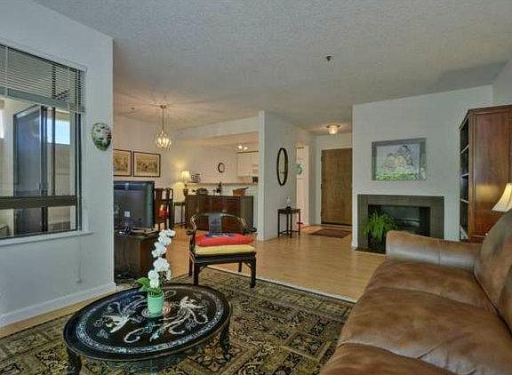 5th image of 410 Sheridan Ave APT 101