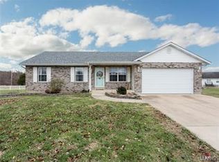 6 Trail Blaze Dr, Festus, MO 63028