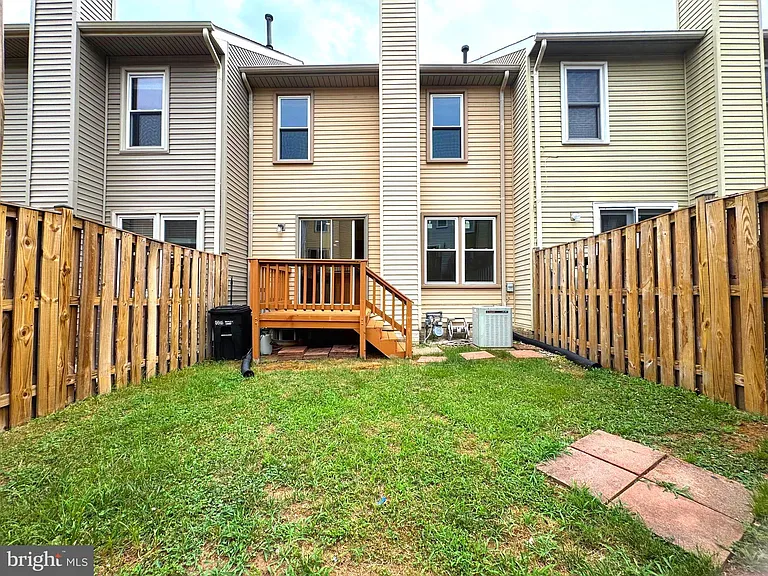 5316 Ridley Ct — Photo 32