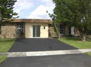 7913 NW 72nd Ave, Tamarac, FL 33321