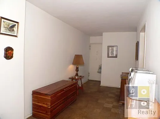 Sold by LoHo Realty | media 17