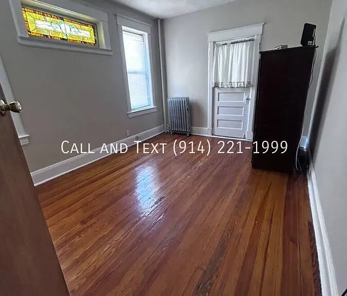 100 McLean Ave — Photo 3