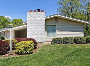 307 Crestwood Dr, Collinsville, IL 62234