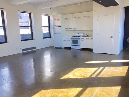 Rented by Summit RE Partners | media 7