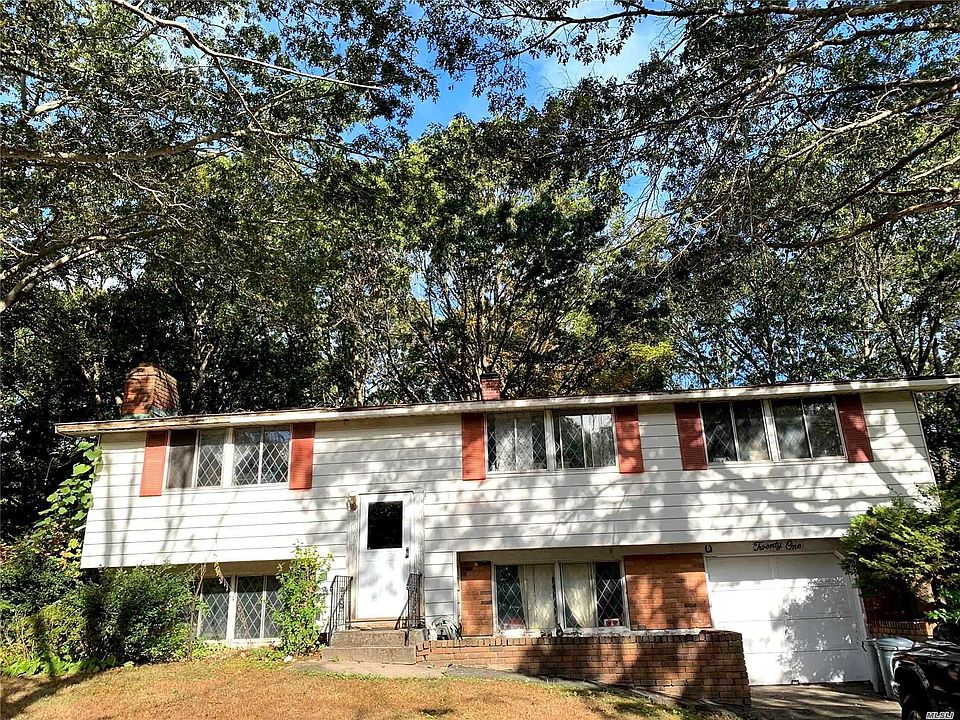 1st image of 21 Mayflower Ln
