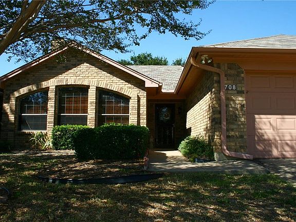 3rd image of 708 Park Hill Dr