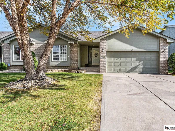 5721 N 167th Cir, Omaha, NE 68116