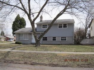 18332 Melvin St, Livonia, MI 48152