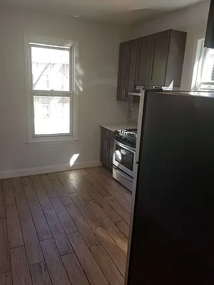 Rented by Nicholas Vorillas, LREB | media 5