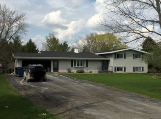 2855 400th St, Riceville, IA 50466