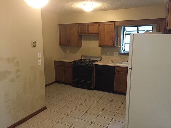 3rd image of 46 Quail Ln
